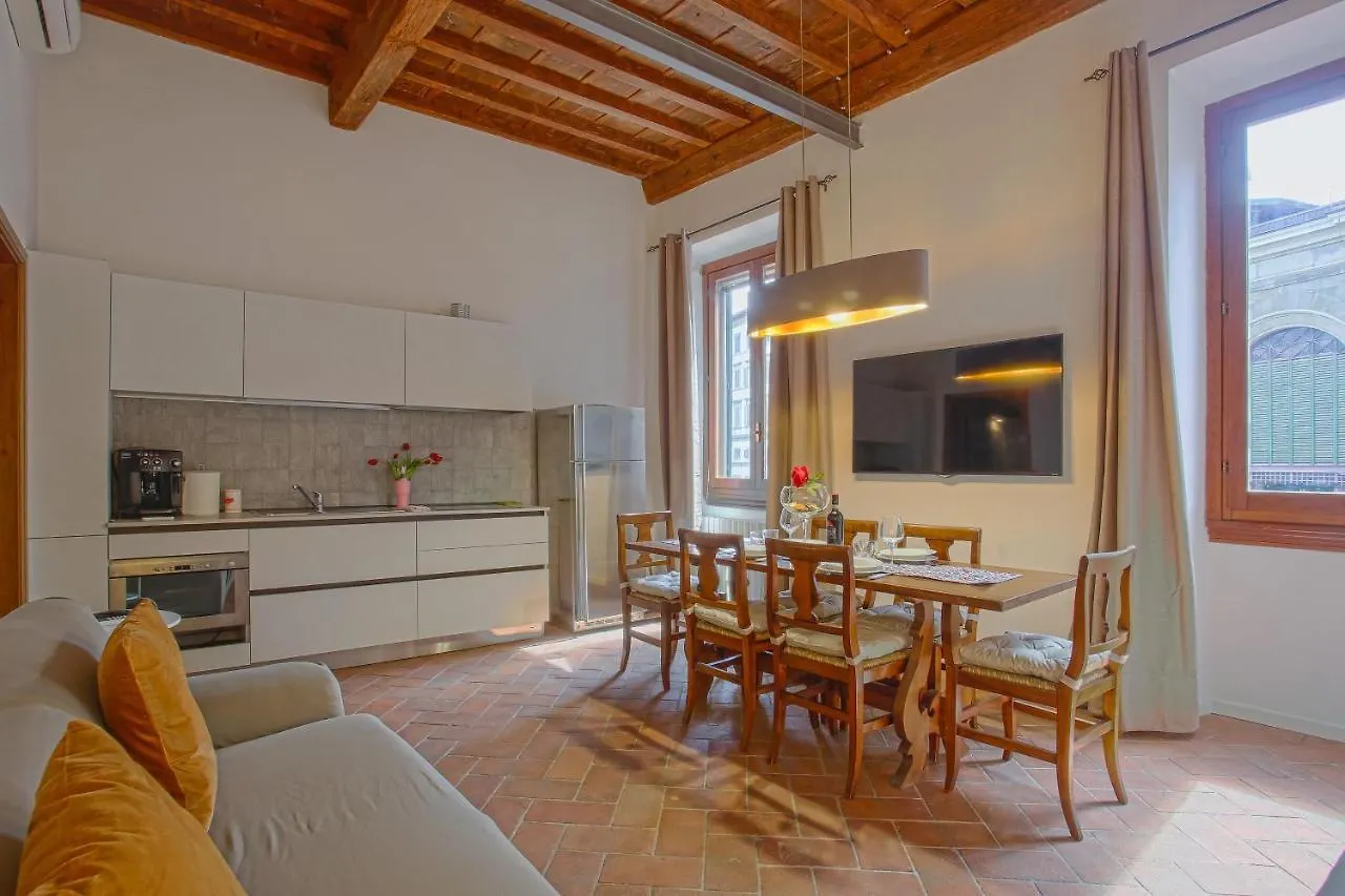 Classy Apartment - Hosted By Sweetstay Florença 0*,  Itália